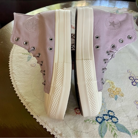 Converse Chuck Taylor AllStar Lift Platform HighTops. Lucid Lilac. Size 10 - Picture 7 of 15